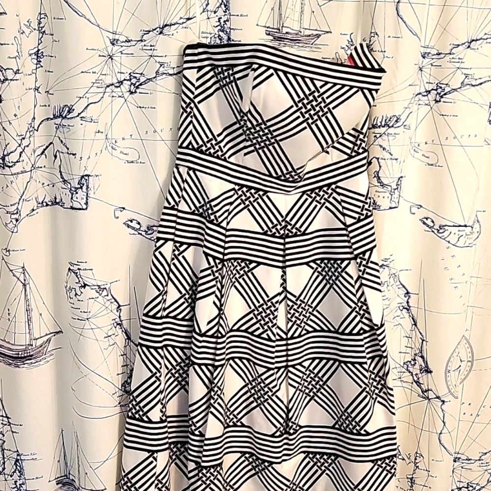 White house black market dress with pockets
